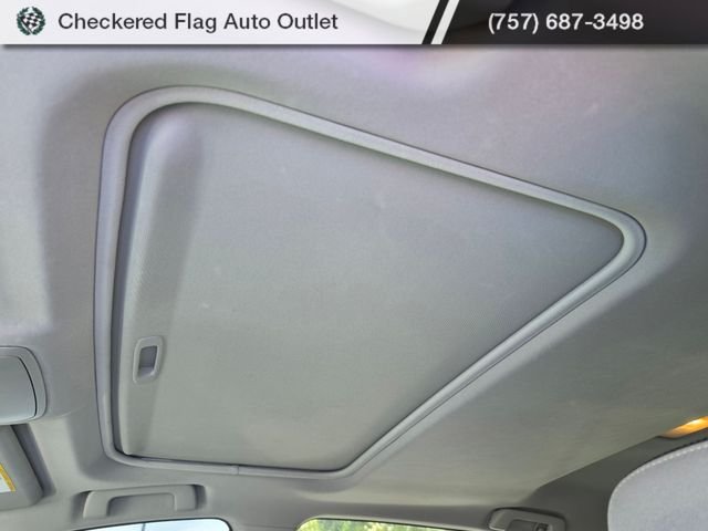Used 2018 Magnetic Gray Metallic Toyota XLE image 10