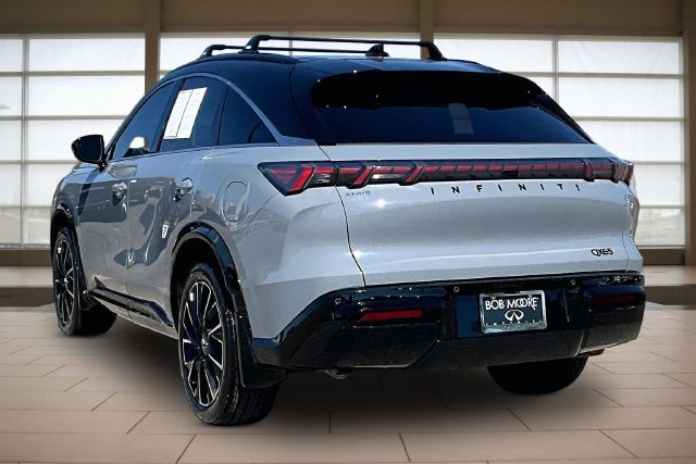 Used 2027 Gray INFINITI AUTOGRAPH image 12