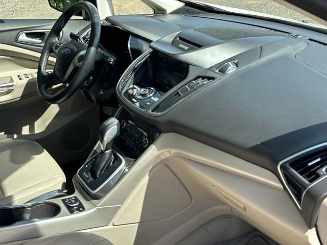 2013 Ford C-Max SEL - Photo 24