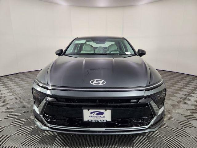 New 2026 Gray Hyundai SE image 8