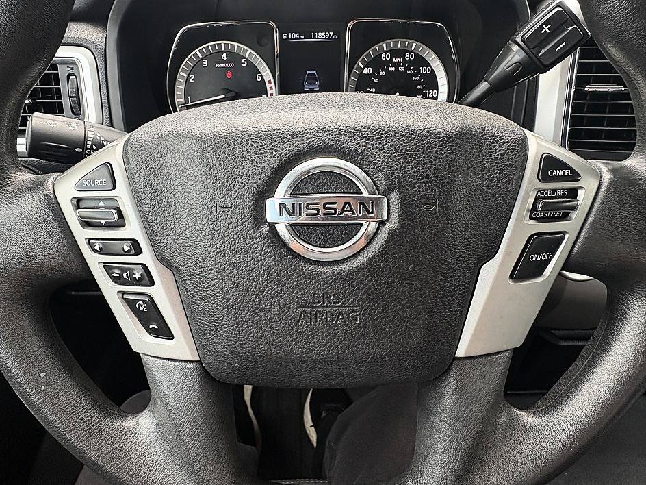 Used 2018 Glacier White Nissan SV image 17