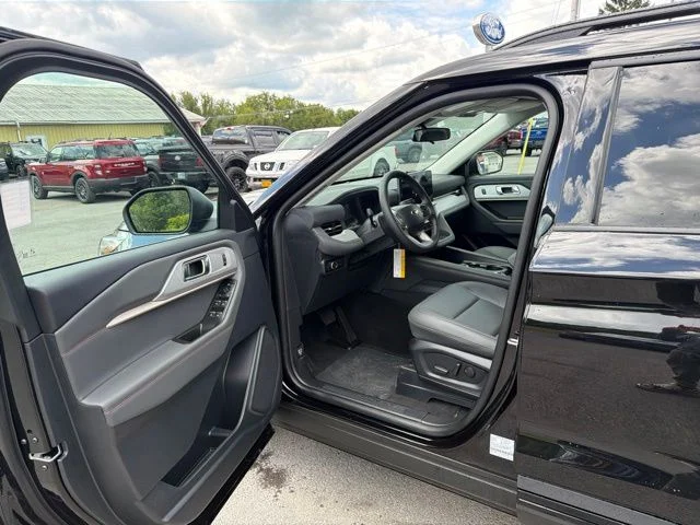New 2026 Agate Black Metallic Ford Active image 18