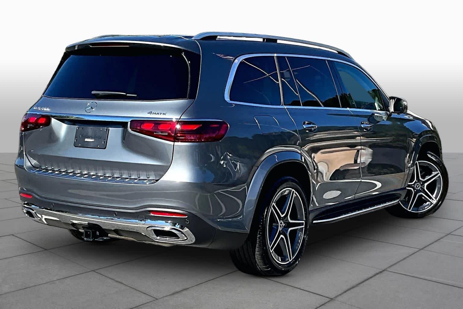 Used 2026 Selenite Grey Metallic Mercedes-Benz GLS 450 image 13