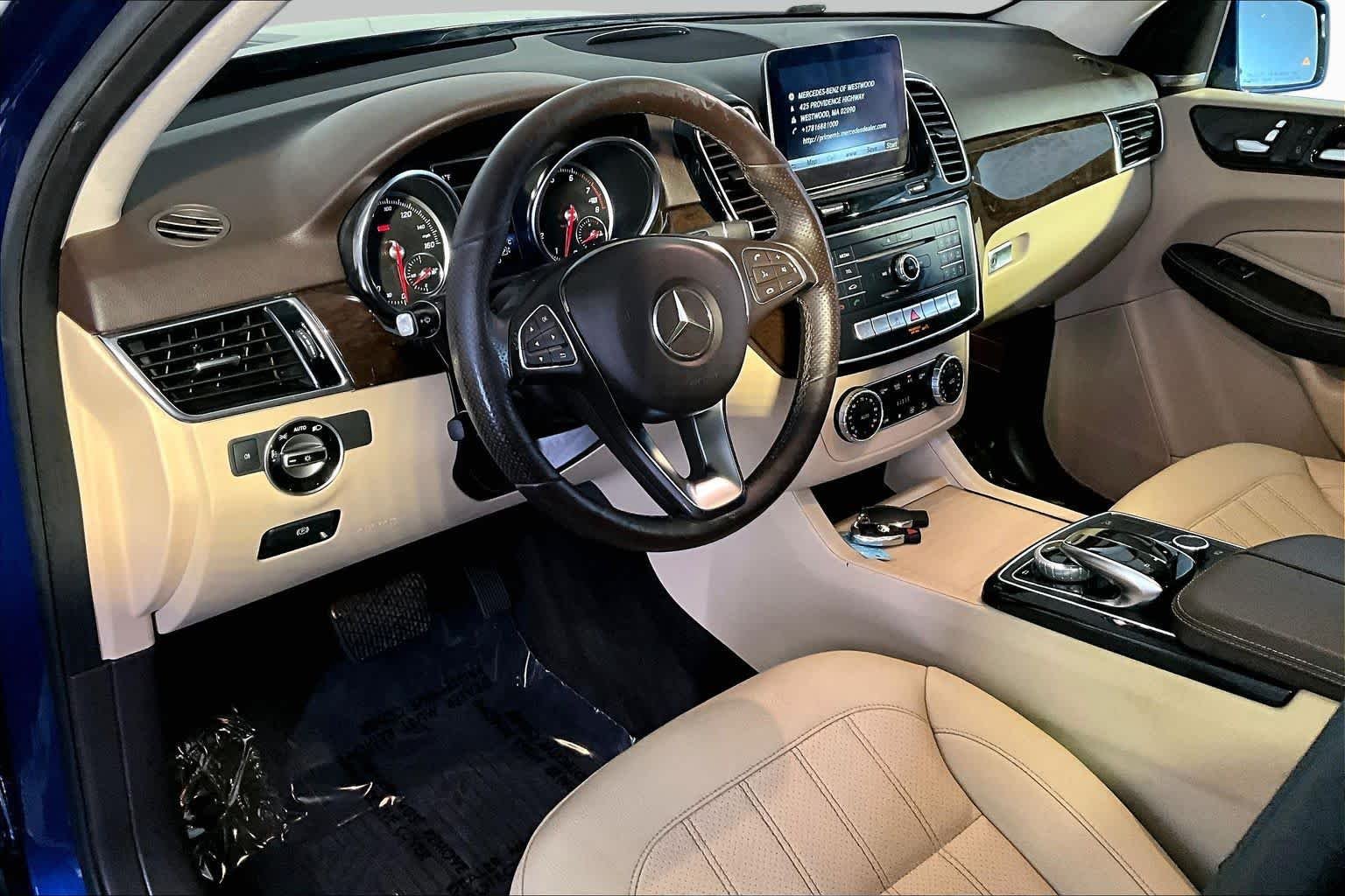 Used 2018 Brilliant Blue Metallic Mercedes-Benz GLE 350 image 18
