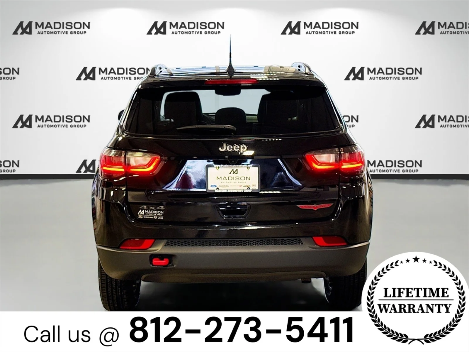 Used 2022 BLK Jeep Trailhawk image 6