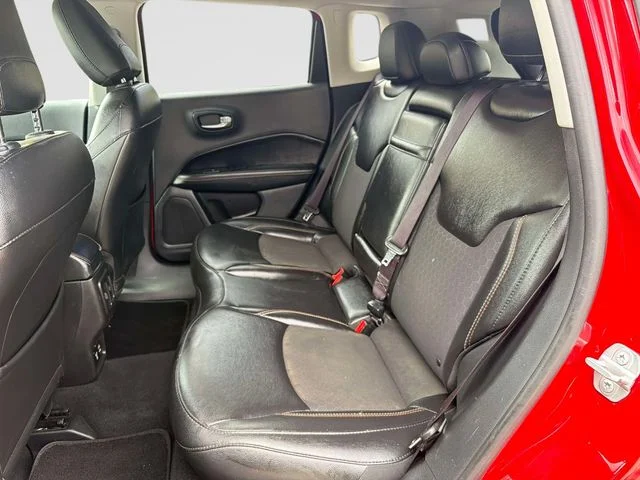 Used 2019 Red Jeep Latitude image 42