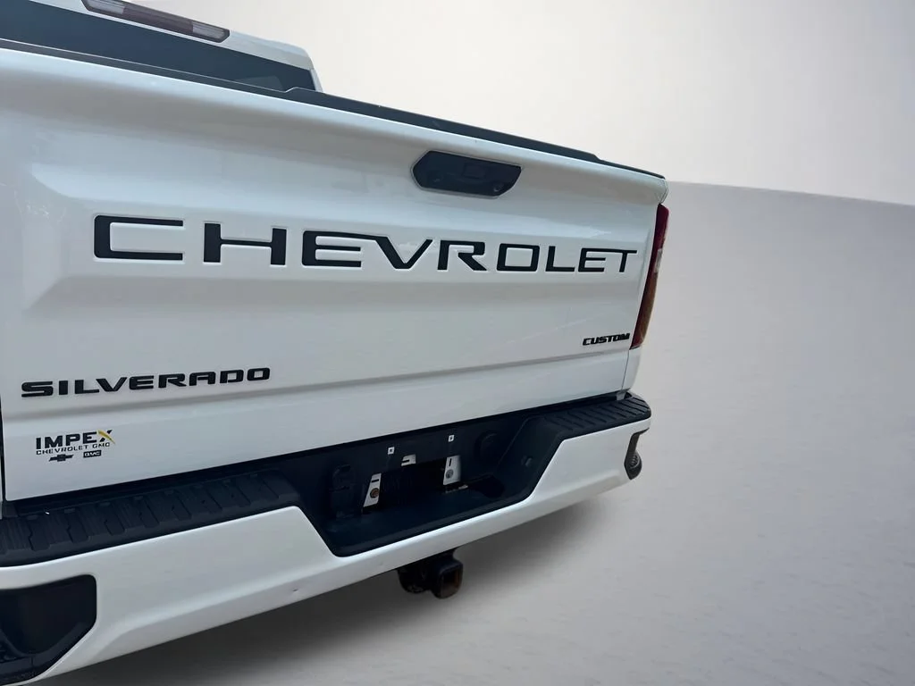 Used 2024 Summit White Chevrolet Custom image 30