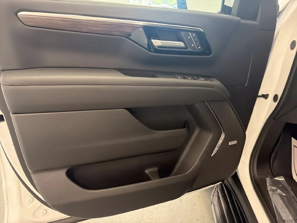 New 2026 Summit White Chevrolet LT image 13
