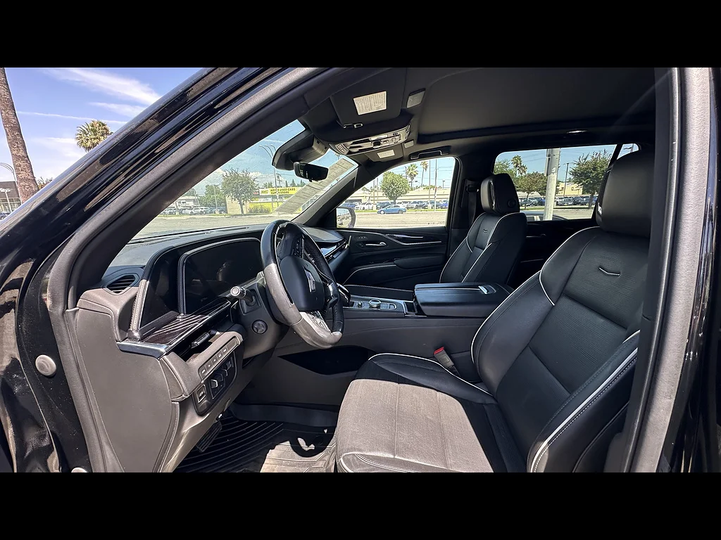 Used 2023 Black Raven Cadillac Sport image 4