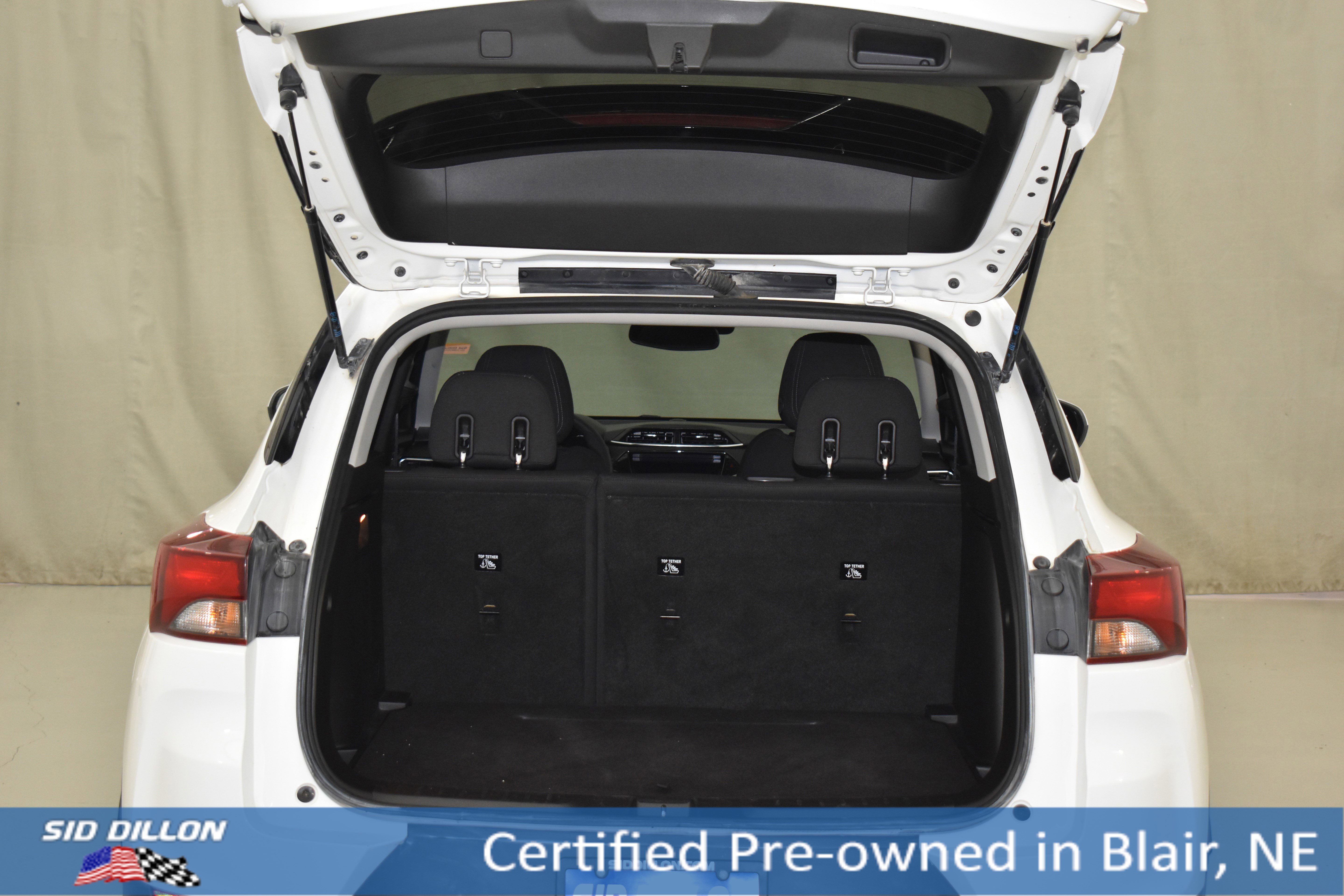 Used 2021 Summit White Chevrolet LT image 10