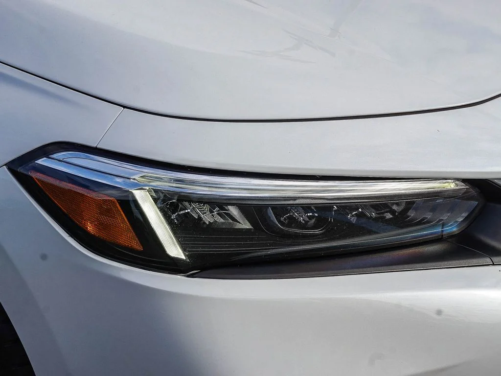 Used 2022 White Honda Sport image 11