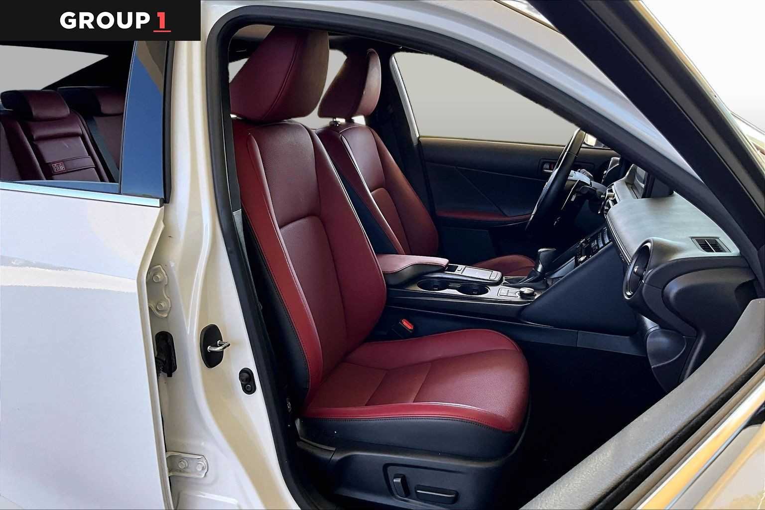 Certified Used 2025 ULTRA WHITE Lexus F SPORT Design image 8