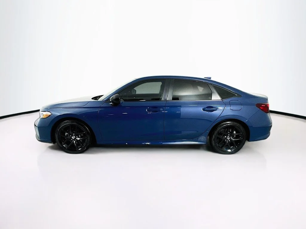 New 2027 Blue Lagoon Pearl Honda Hybrid image 5