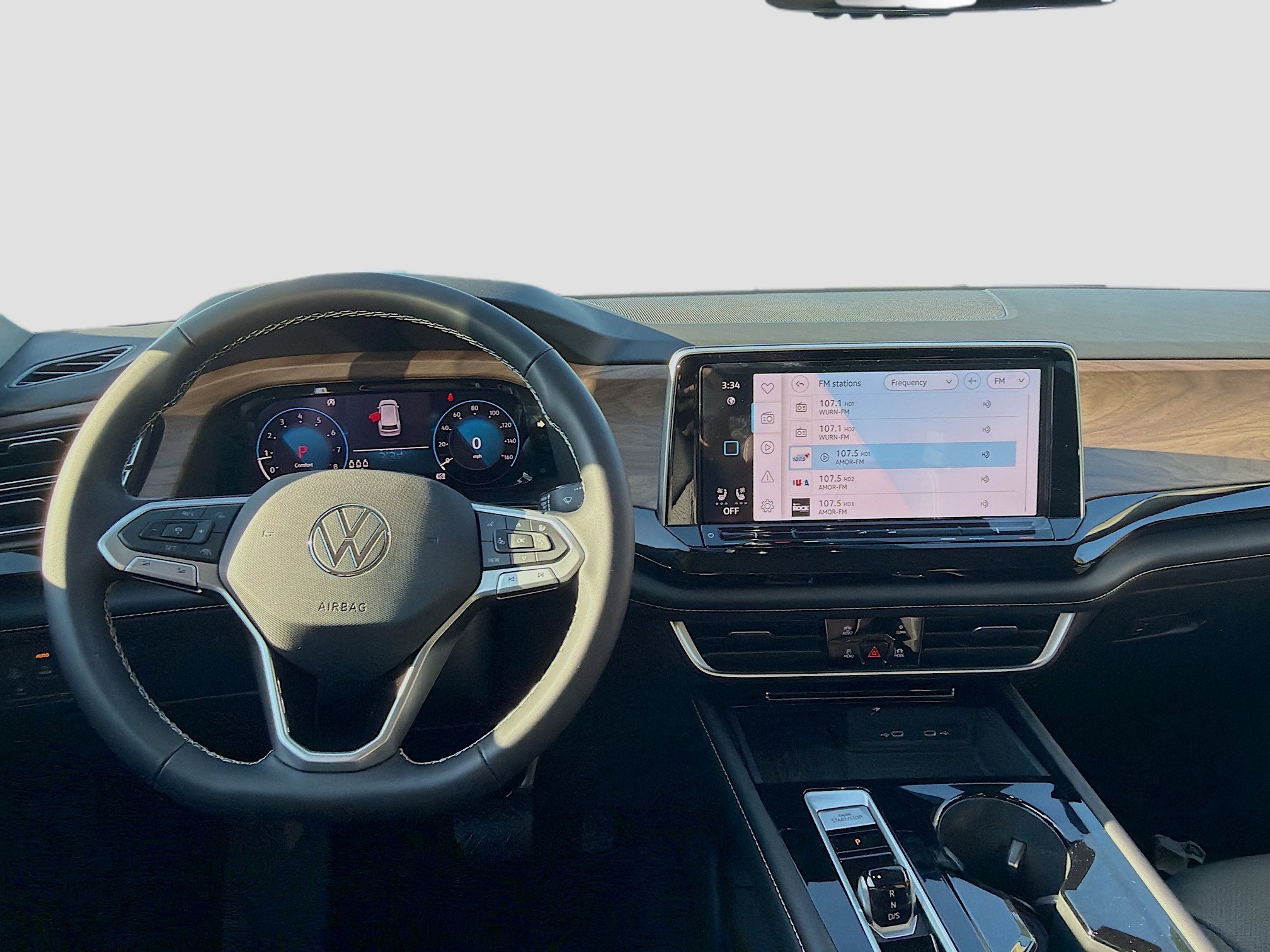 2026 Volkswagen Atlas SE w/Tech - Photo 17