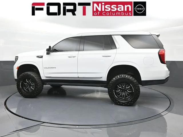 Used 2023 White GMC SLT image 4