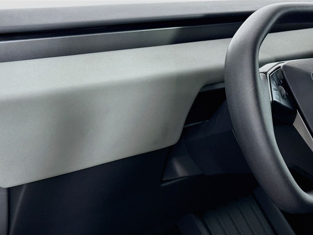 Used 2025 Silver Tesla Long Range image 10