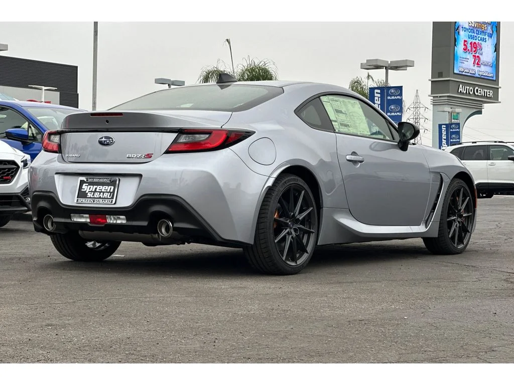 New 2026 ICE SILVER METALLIC Subaru tS image 3