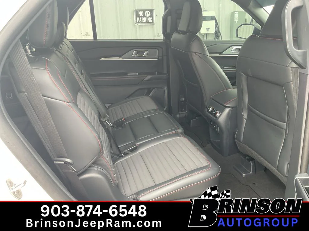 Used 2026 STAR WHITE MET TRI-COAT Ford ST-Line image 25
