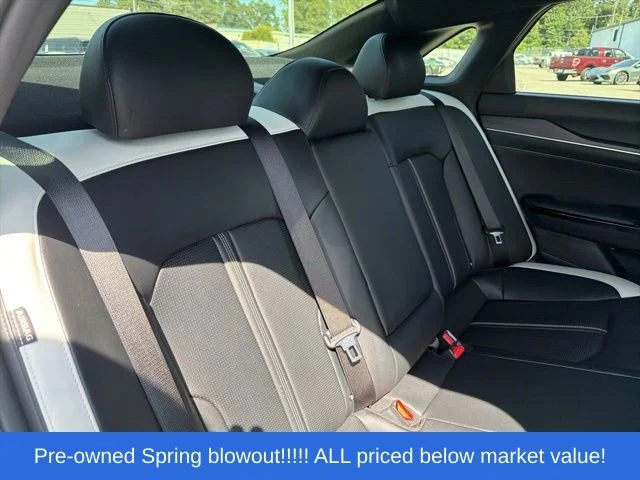 Used 2025 White Kia GT-Line image 48