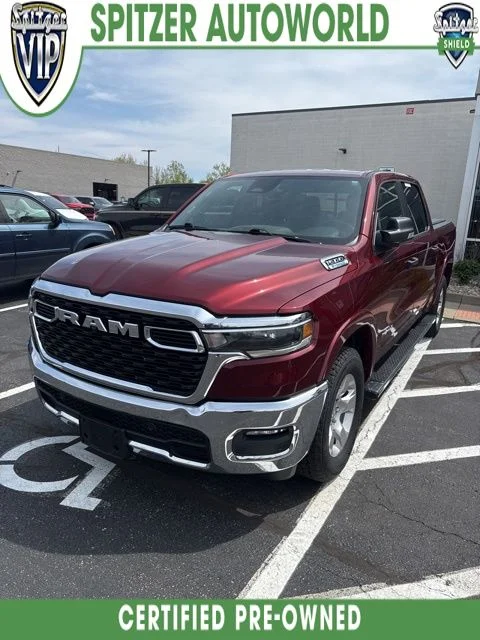 2025 RAM 1500 Big Horn/Lone Star 4x4 Crew Cab 5'7's photo