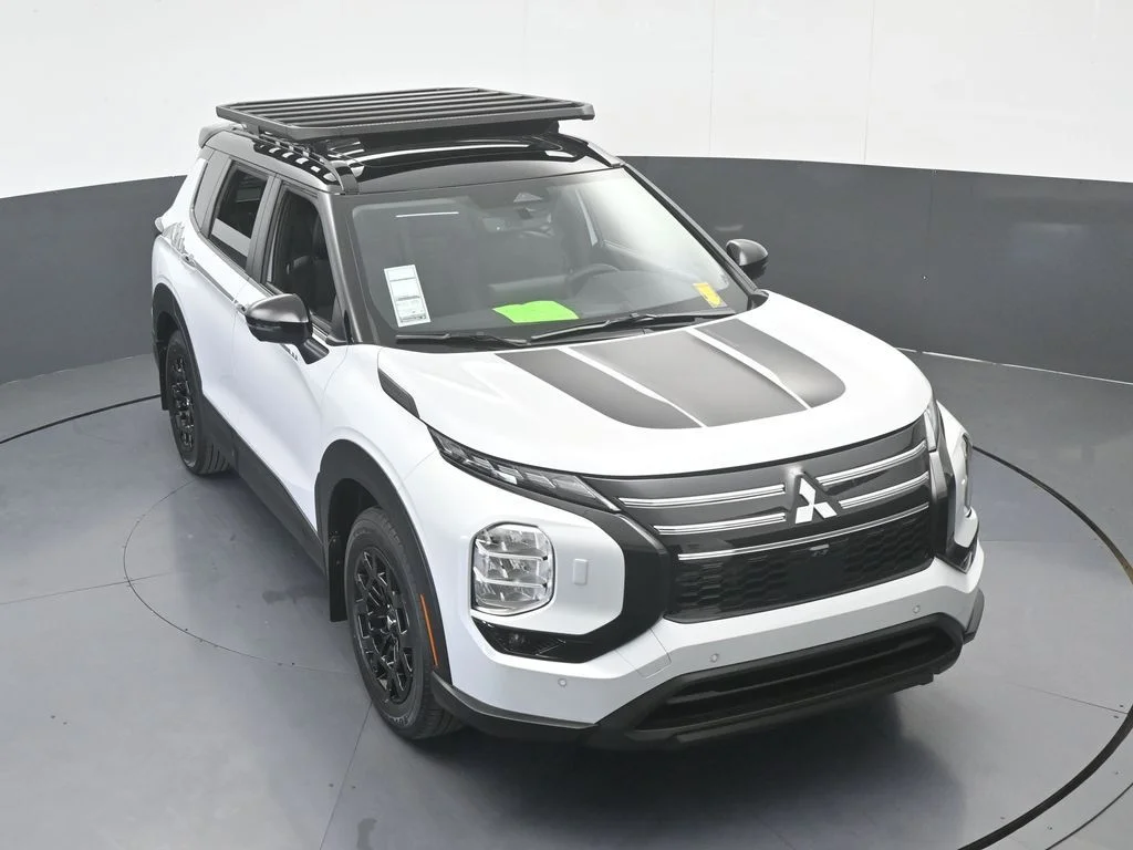 New 2026 White Mitsubishi Trail Edition image 63