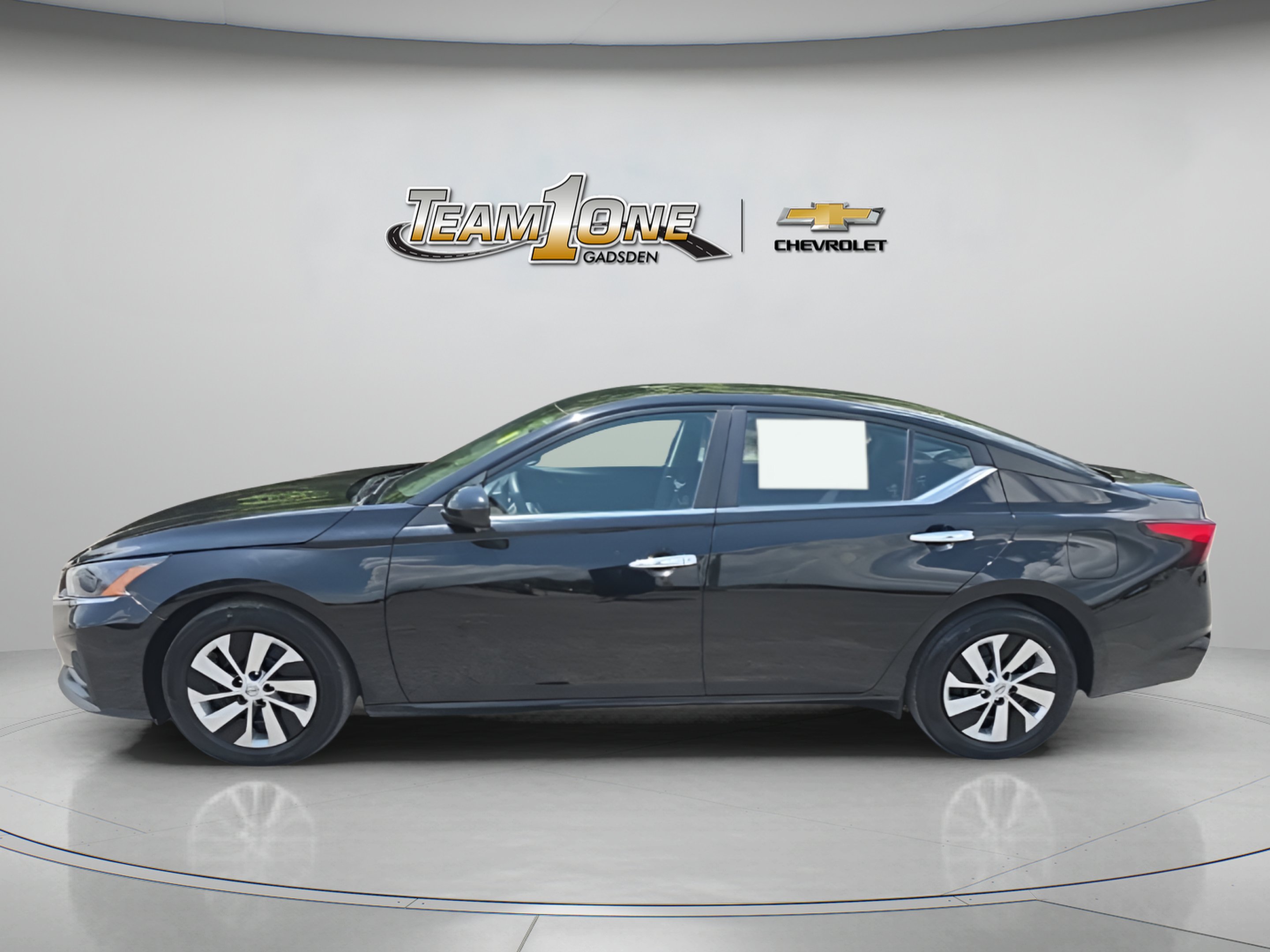 Used 2023 Black Nissan S FWD image 4