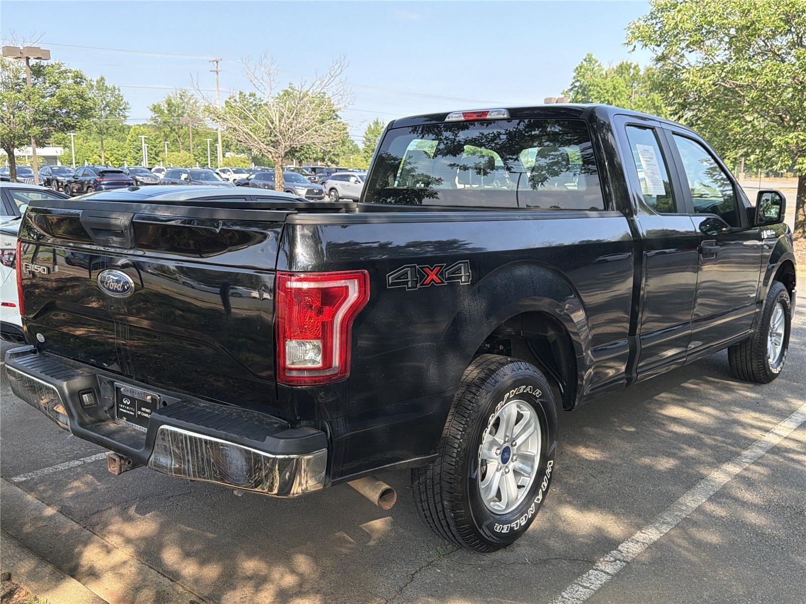 Used 2016  Ford XL image 3