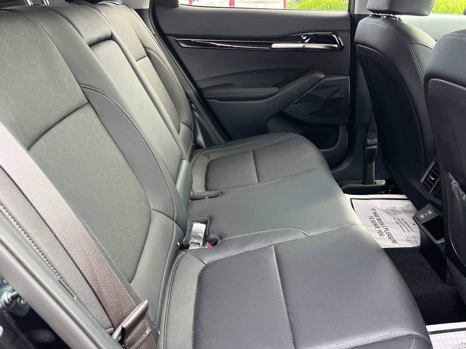 Used 2024 Fusion Black Kia EX image 22