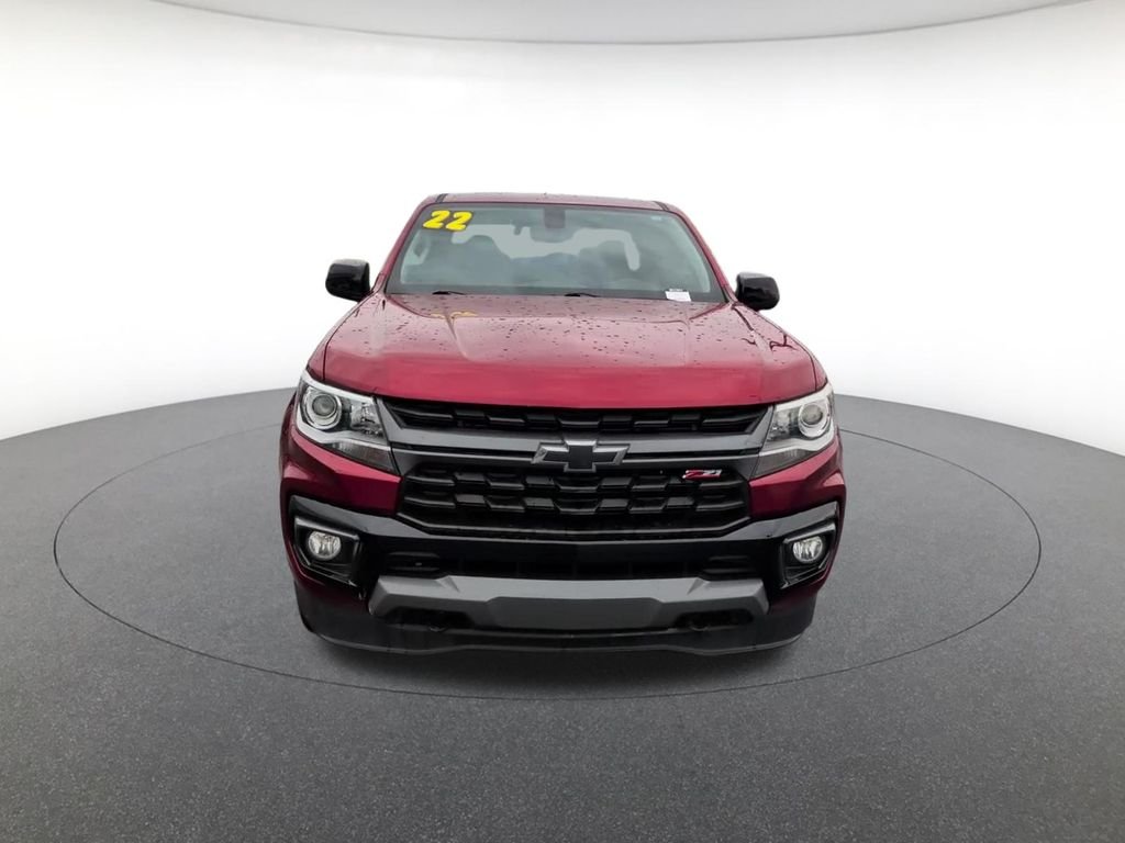 Used 2022 Red Chevrolet Z71 image 3