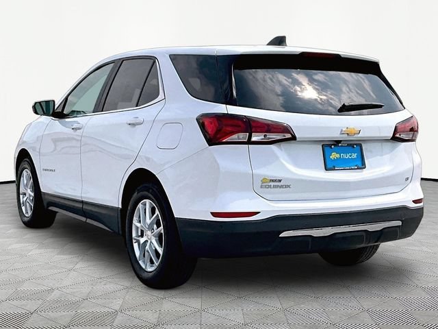 Used 2024 Summit White Chevrolet LT image 4