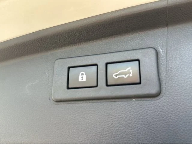 Used 2023 White Subaru Wilderness image 32