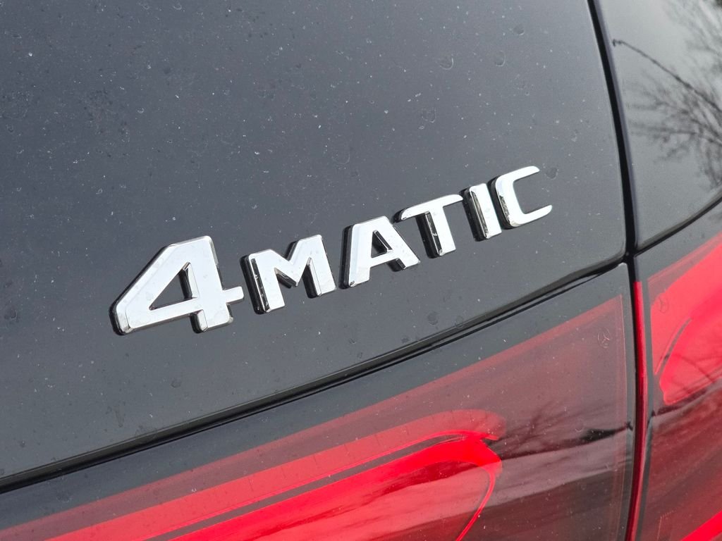 New 2026 Black Mercedes-Benz GLC 300 image 6