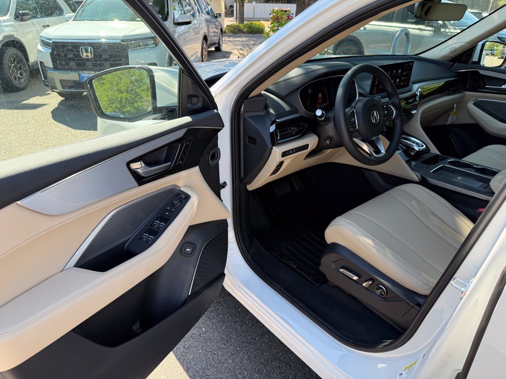Certified Used 2026 Platinum White Pearl Acura  image 13