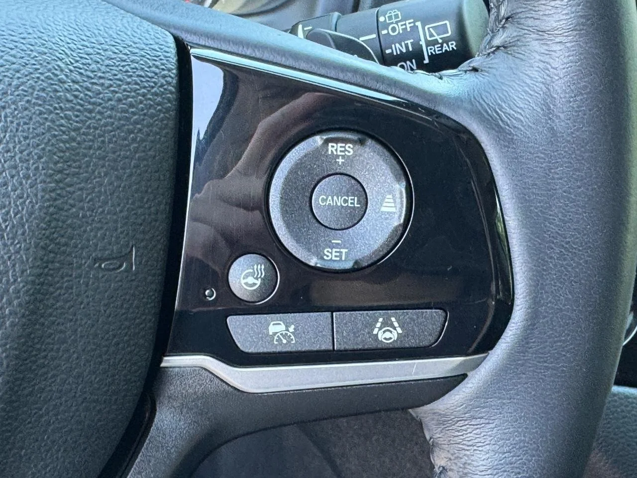 2024 Honda Odyssey Elite - Photo 24