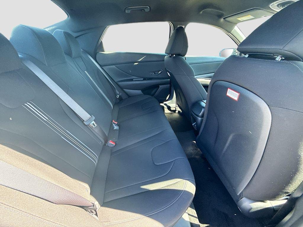 New 2026 Serenity White Hyundai SEL Sport image 19