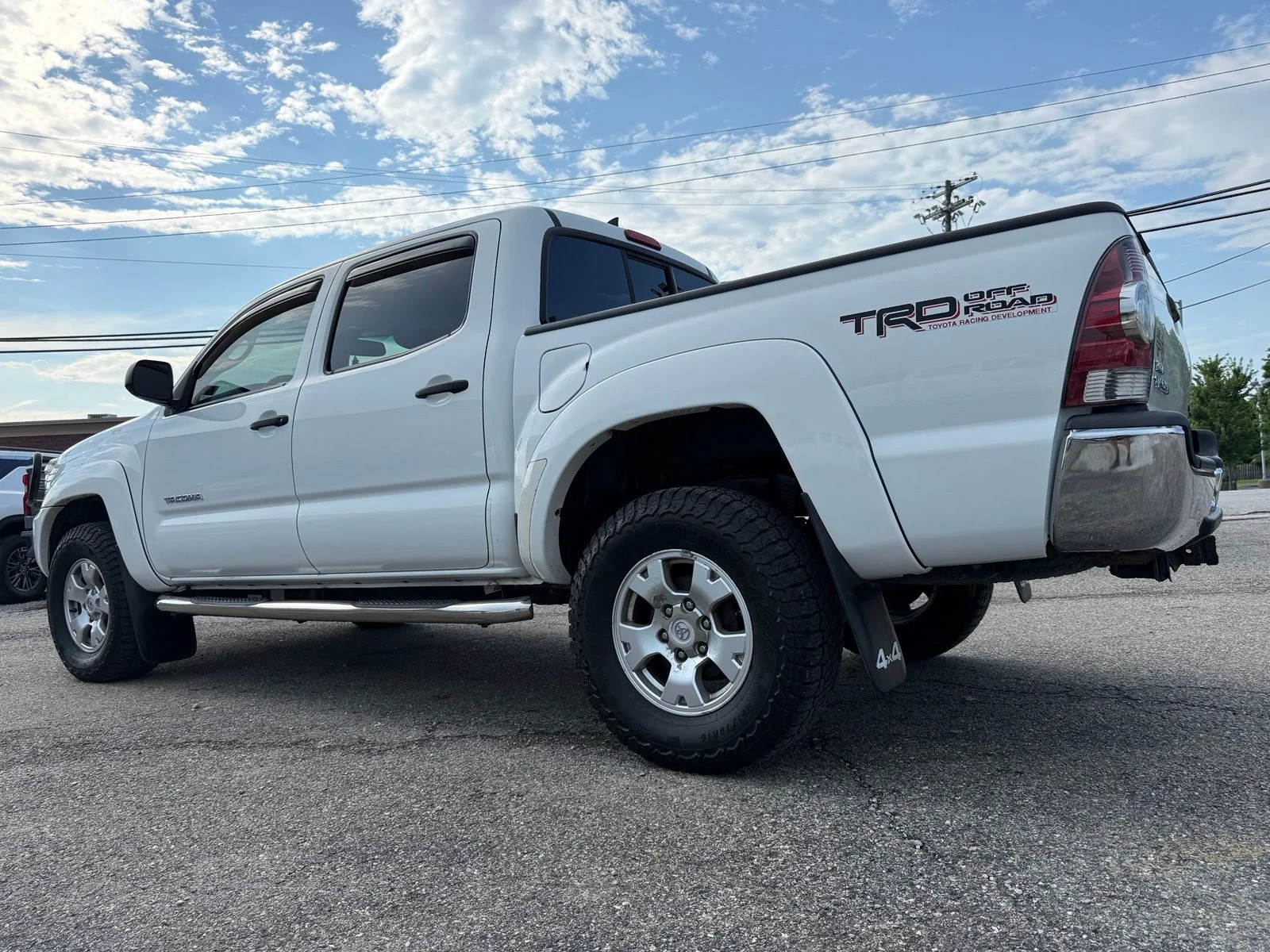 Used 2012 White Toyota Base image 5