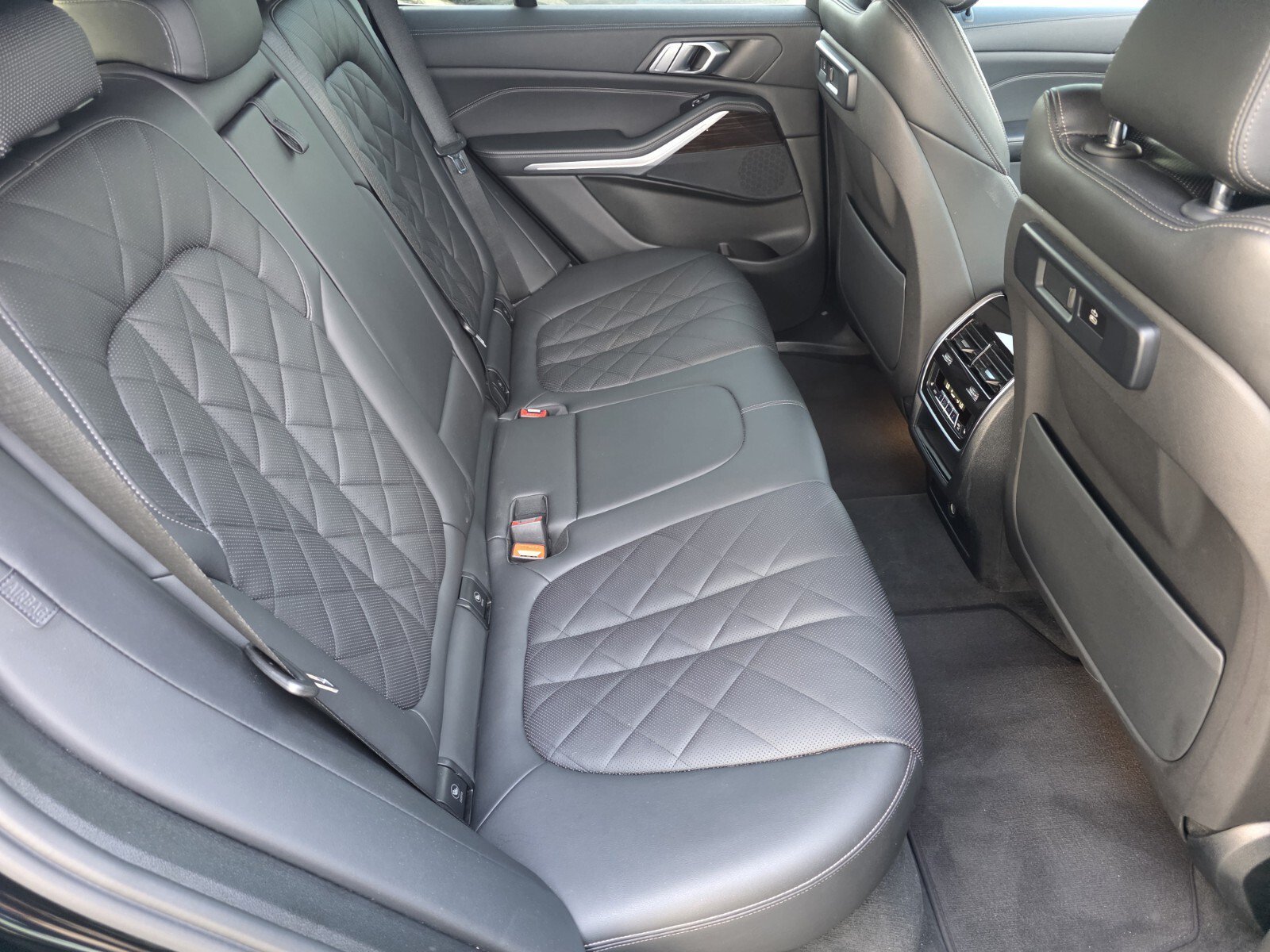 Used 2023 Jet Black BMW xDrive40i image 5