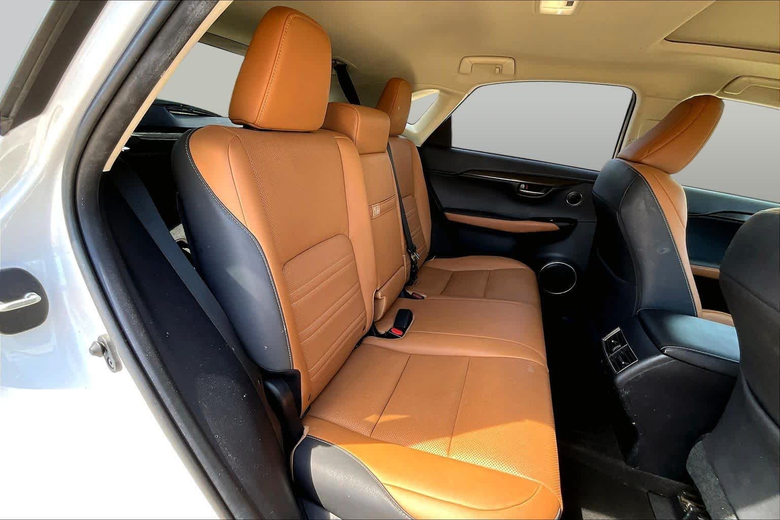 Used 2021 Eminent White Pearl Lexus  image 20