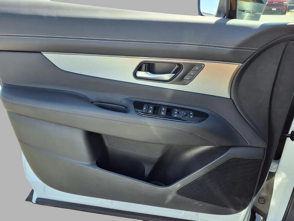 New 2027 Everest White Pearl TriCoat Nissan Platinum image 19
