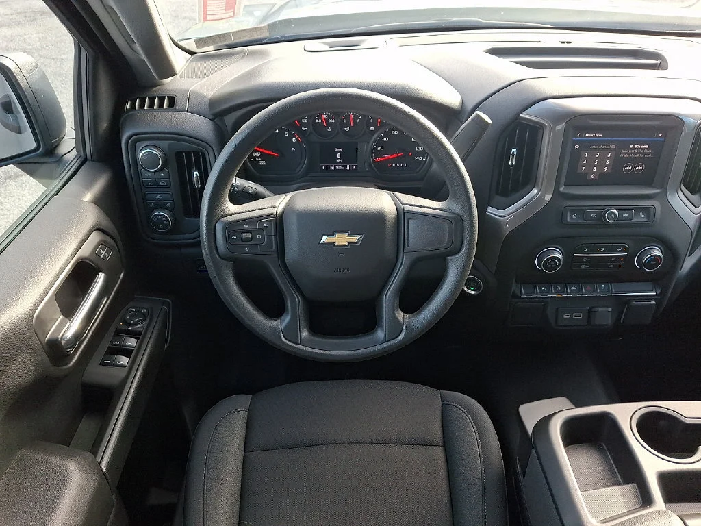 Used 2025 Slate Gray Metallic Chevrolet Custom image 11