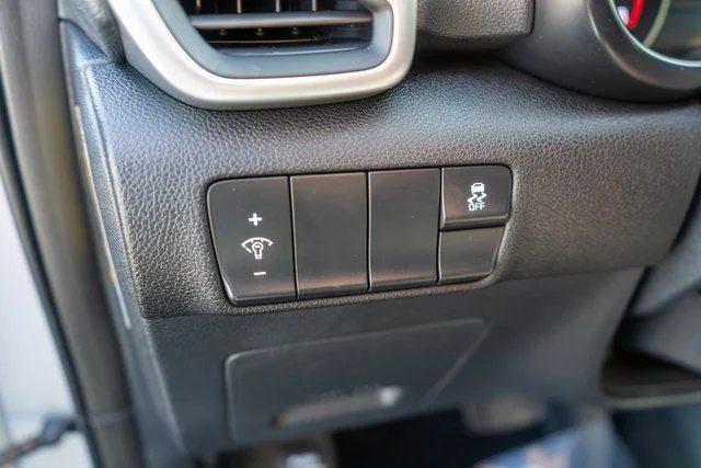 Used 2019 Silver Kia LX image 20