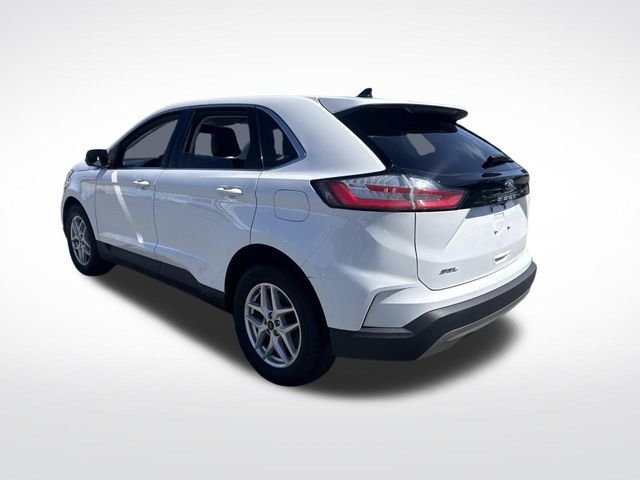 Used 2024 Oxford White Ford SEL image 3