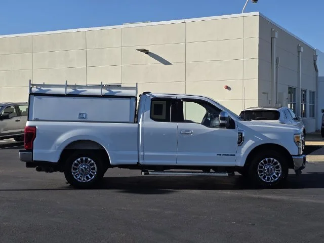 Certified Used 2022 Oxford White Ford XLT image 2