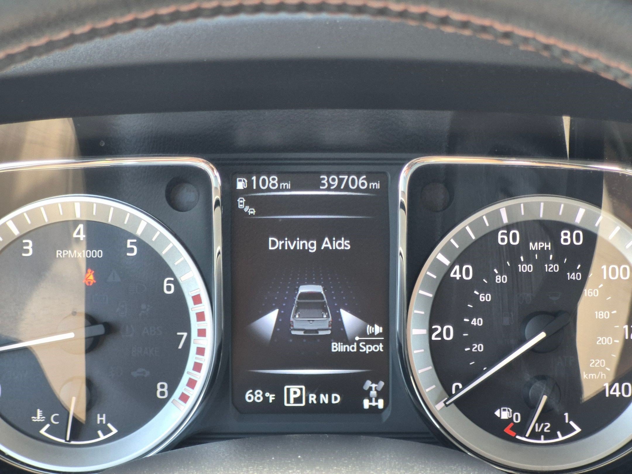 Used 2018 Pearl White Nissan Platinum Reserve image 21