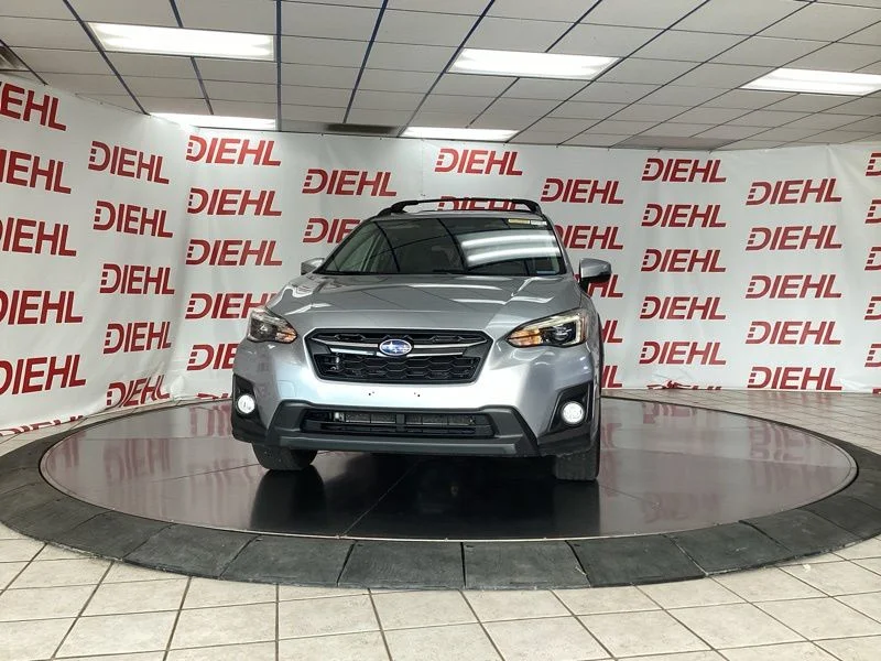 Used 2018 Silver Subaru 2.0i Limited image 2