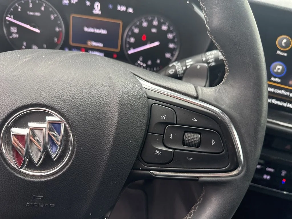 Used 2023 White Buick Essence image 19