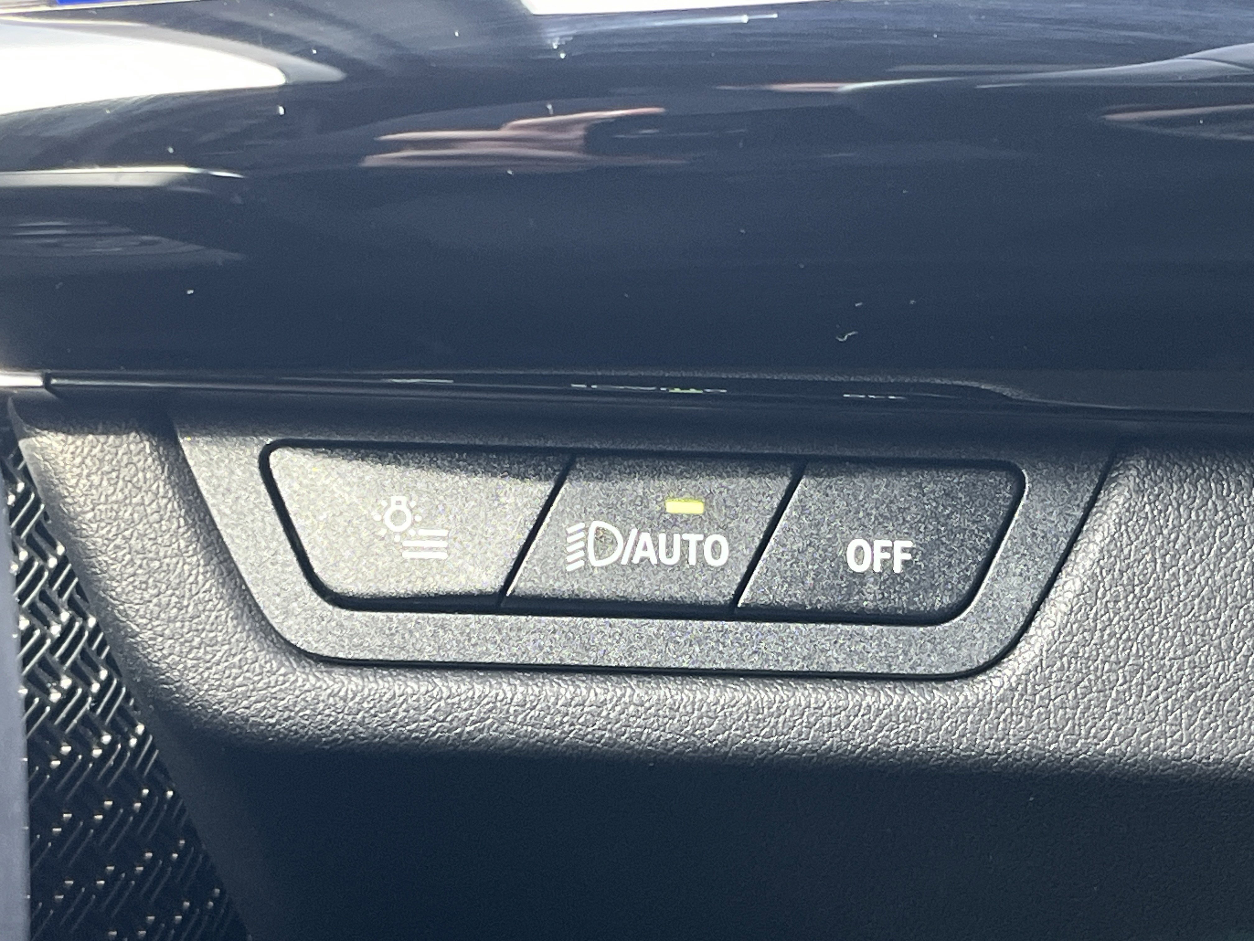 2025 BMW X1 28i - Photo 14