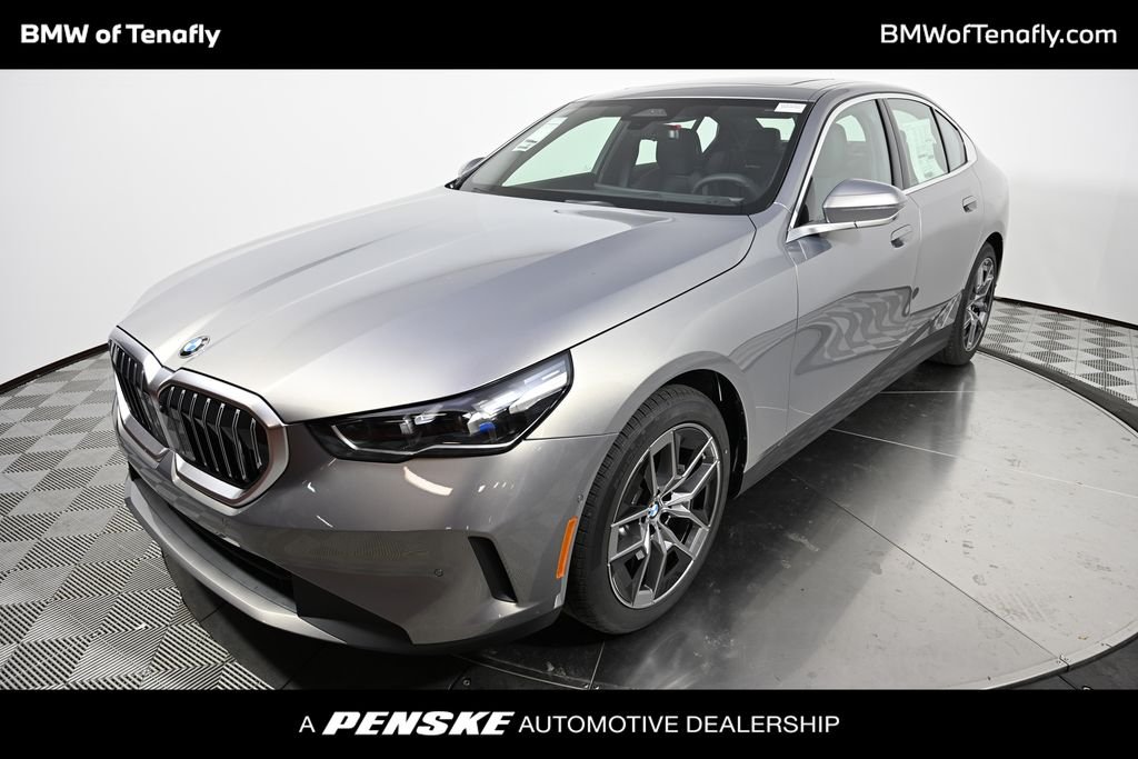 2026 BMW 5 Series 530i xDrive Sedan's photo