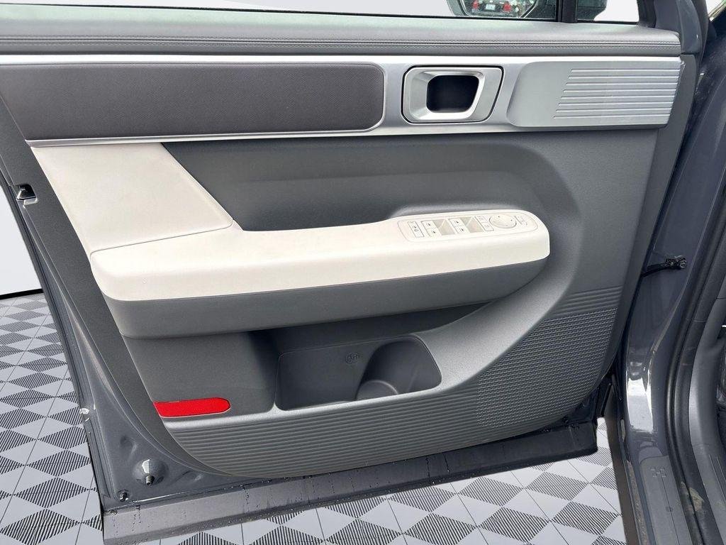 New 2026 Gray Hyundai SE image 10