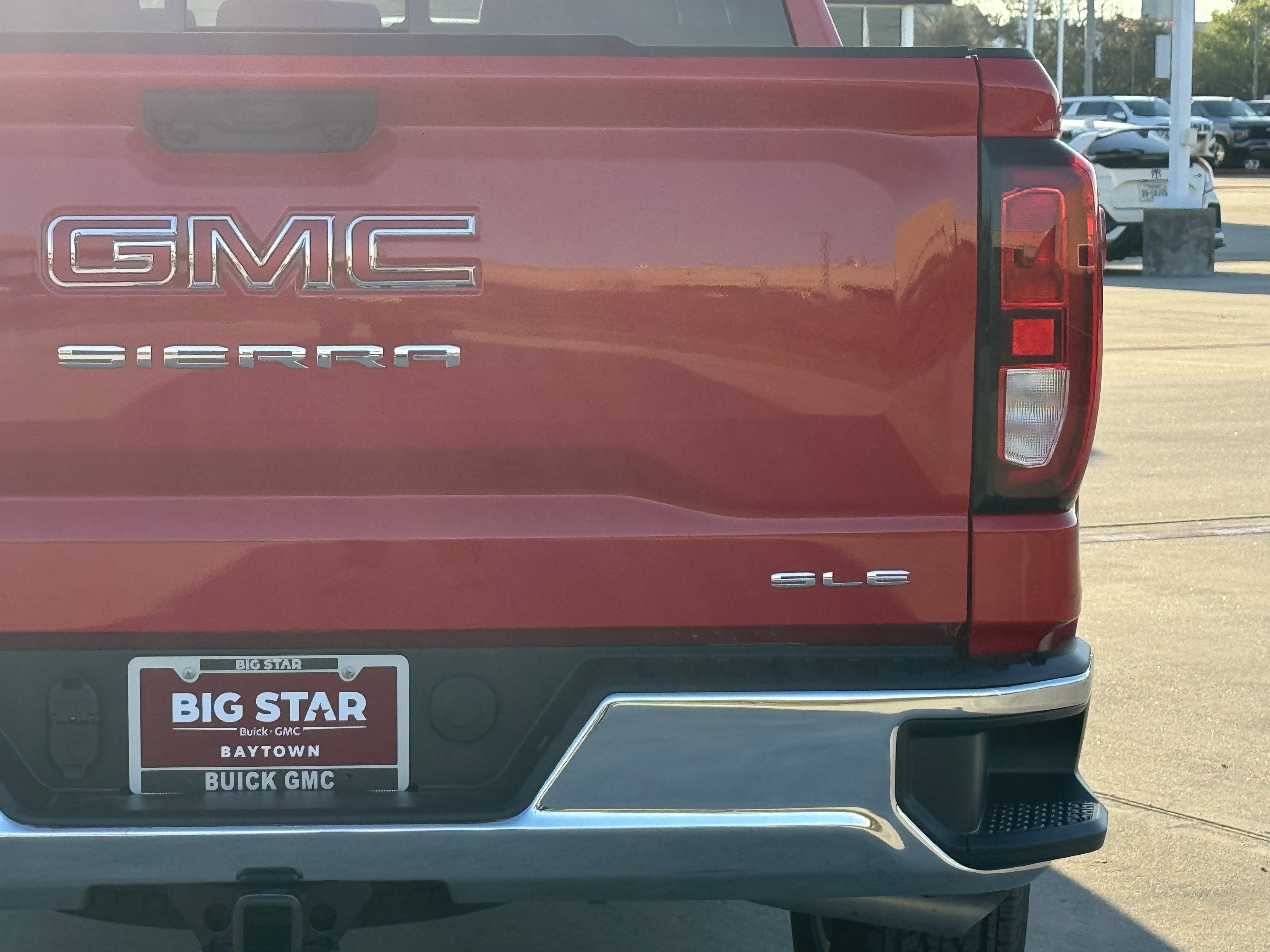 2026 GMC Sierra 1500 SLE - Photo 9
